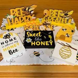 Honey Bee multiple piece wooden decor